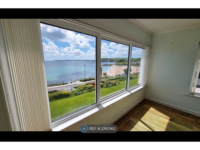 2 Bedroom Flat To Rent In Sand Bay, Falmouth, TR11