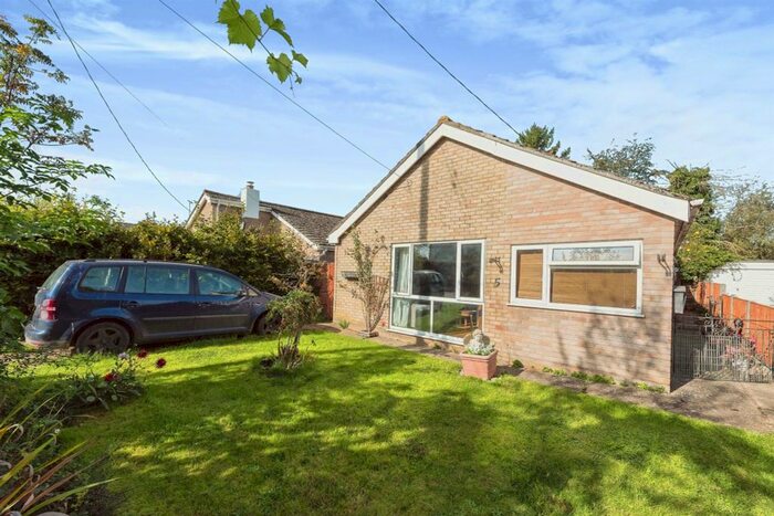 3 Bedroom Detached Bungalow For Sale In Vicarage Road, Foulden, Thetford, IP26