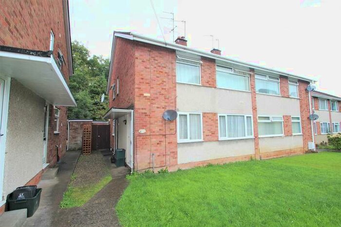 2 Bedroom House To Rent In Gainsborough Road, BS31