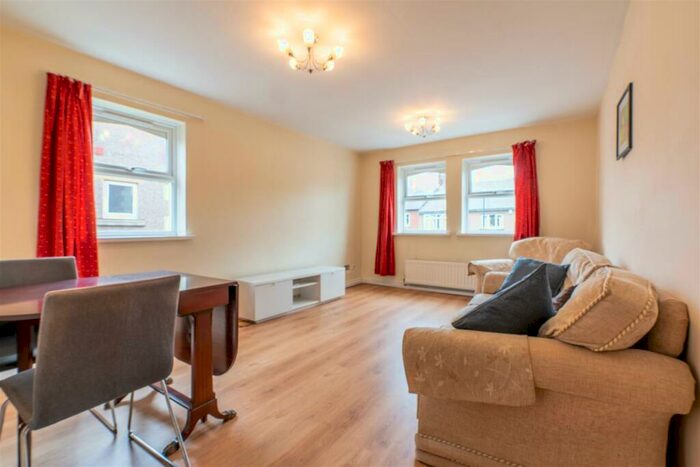 2 Bedroom Flat To Rent In Regent Road, Gosforth, NE3