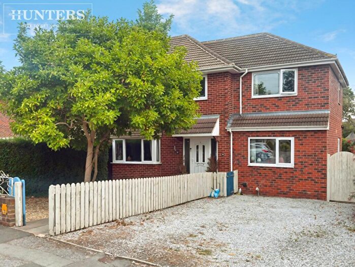 4 Bedroom Semi-Detached House For Sale In Intake Lane, Barnsley, S75