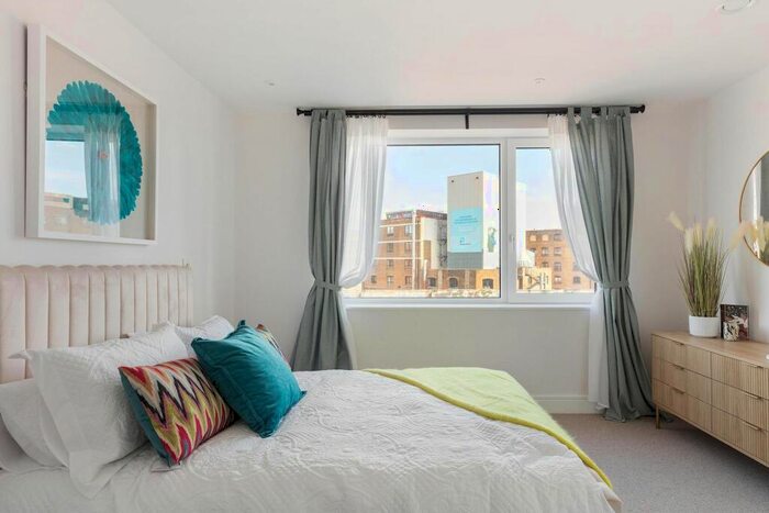 2 Bedroom Flat For Sale In Steel House Yard, Bombay Street, SE16