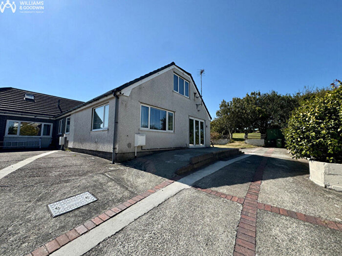 3 Bedroom Semi-Detached House For Sale In Parc Felin Dwr, Holyhead, Anglesey, LL65