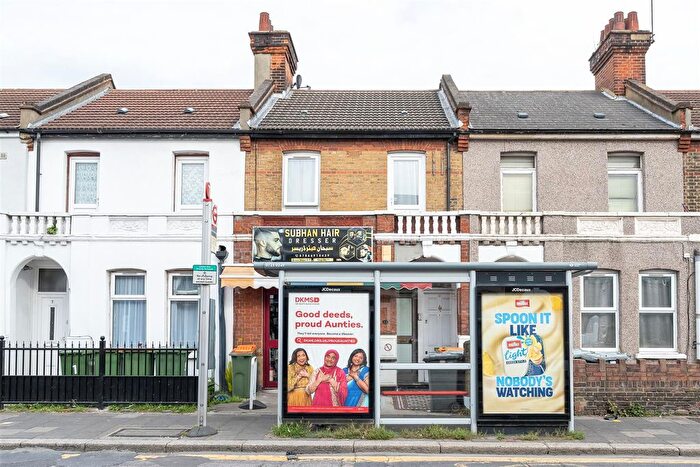 2 Bedroom Flat For Sale In Green Street, Upton Park, E7