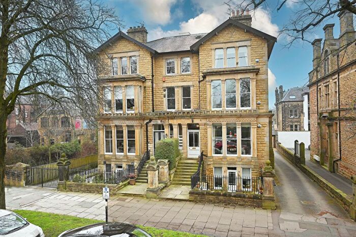 3 Bedroom Flat For Sale In Victoria Avenue, Harrogate, HG1