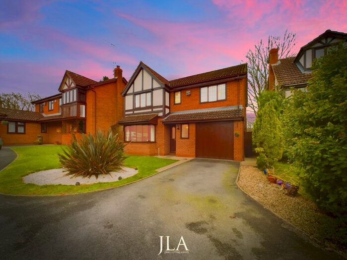 4 Bedroom Detached House To Rent In Welford Court, Leicester, LE2