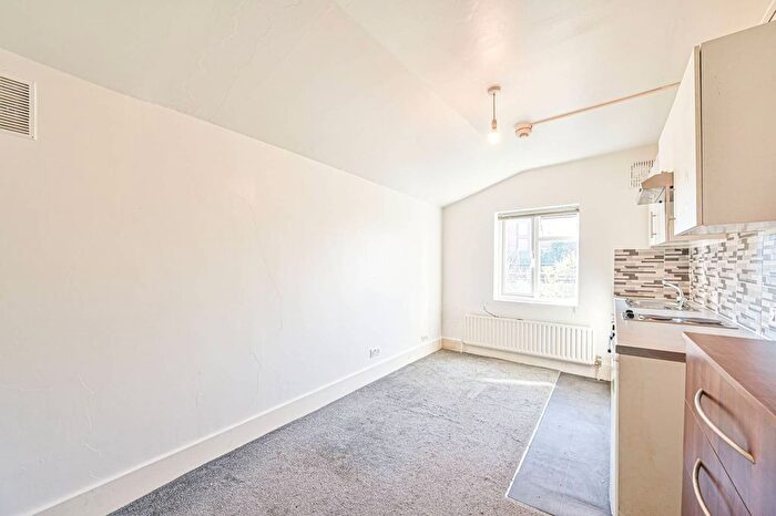 Studio To Rent In Sumatra Road, West Hampstead, London, NW6