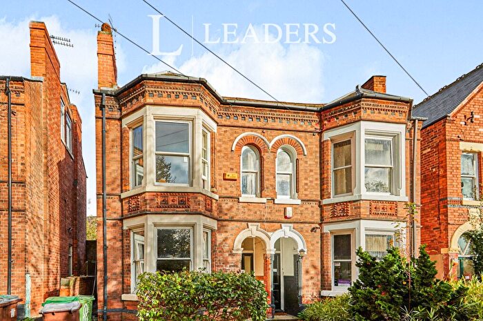 4 Bedroom House To Rent In Devonshire Promenade, Nottingham, NG7