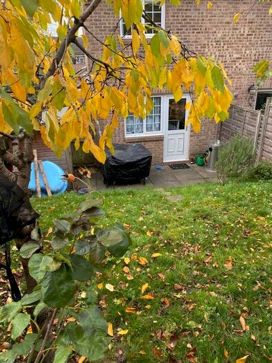 2 Bedroom Property To Rent In St. Edmund's Close, London, SW17