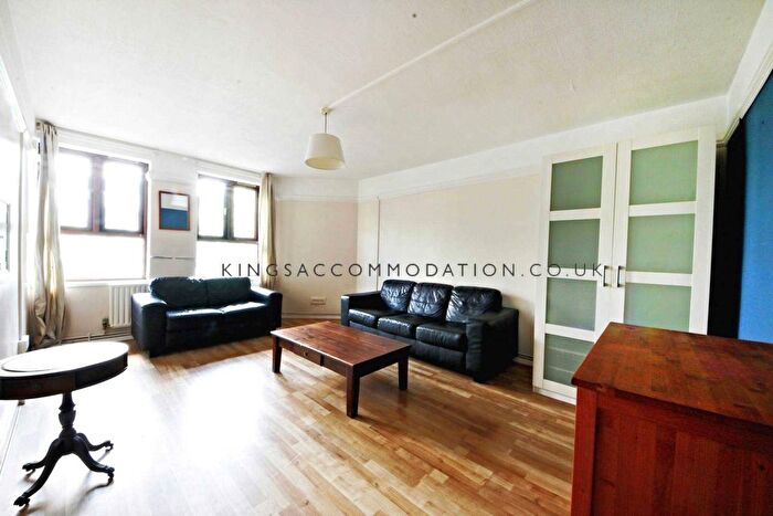 3 Bedroom Flat To Rent In New Park Rd, Brixton, SW2