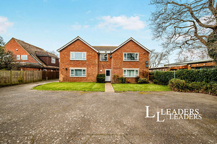 Studio To Rent In Clive Court, Clive Ave, Worthing, BN12