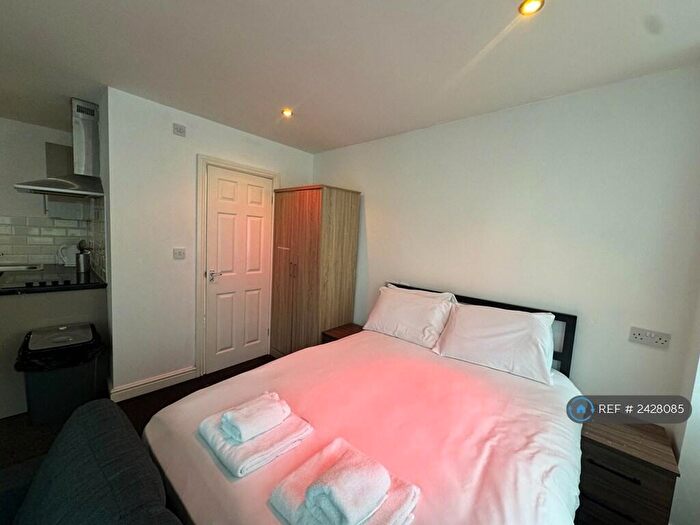 Studio To Rent In Young Street, Doncaster, DN1