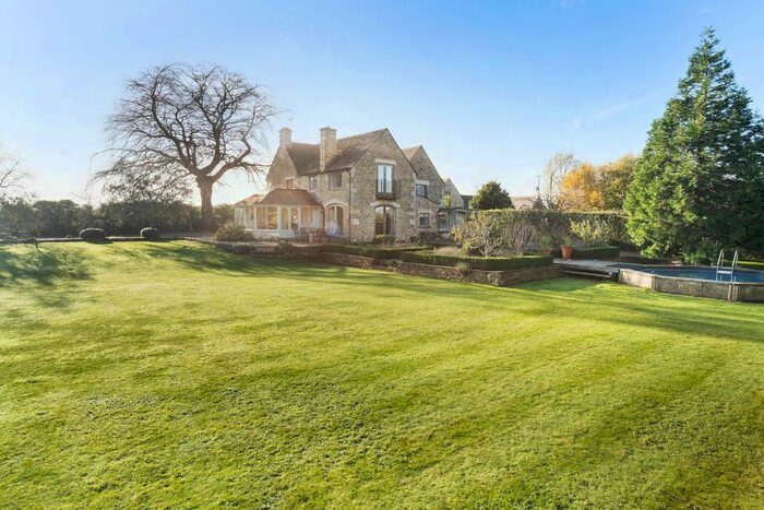 5 Bedroom Detached House For Sale In The Camp, Stroud, GL6