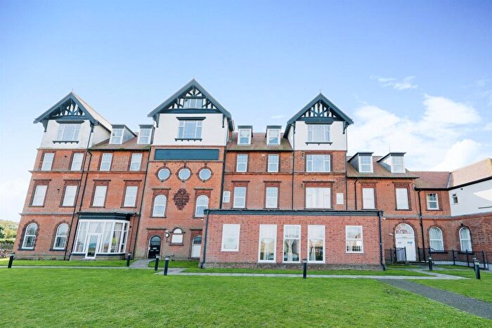 2 Bedroom Flat For Sale In Cromer Road, Mundesley, Norwich, NR11