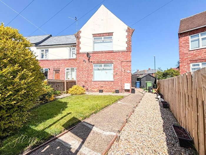 2 Bedroom End Of Terrace House To Rent In Maplewood Crescent, Harraton, Washington, Tyne And Wear, NE38
