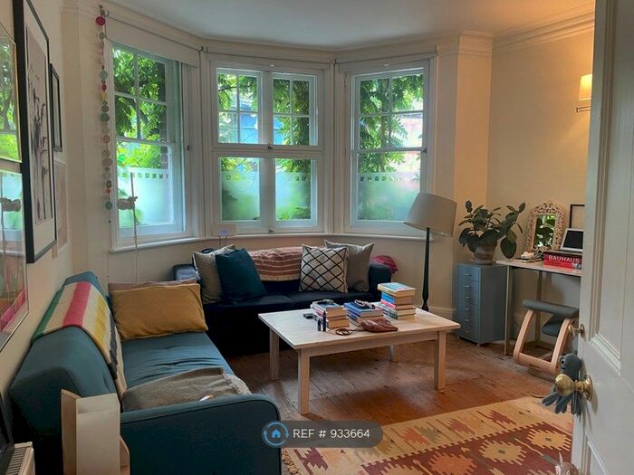 2 Bedroom Flat To Rent In Brixton Water Lane, London, SW2