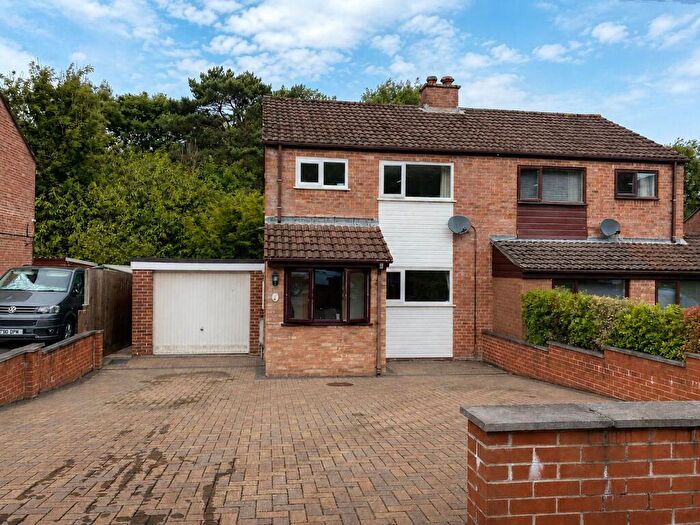 3 Bedroom Semi Detached House For Sale In Trecarn Close, Launceston, Cornwall, PL15