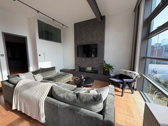 2 Bedroom Flat To Rent In Worsley Street, Manchester, M15