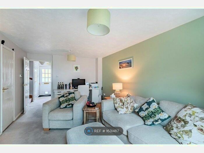 2 Bedroom Terraced House To Rent In Old Bakery Close, Exeter, EX4