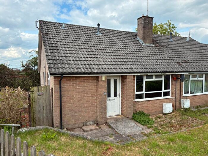 1 Bedroom Semi-Detached Bungalow For Sale In Middlemead, Stratton-on-the-Fosse, Radstock, BA3