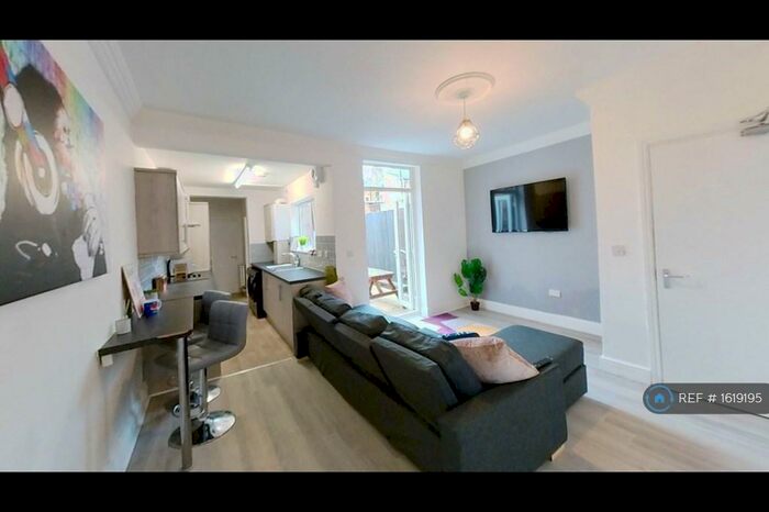 5 Bedroom Terraced House To Rent In Portland Street, Lincoln, LN5