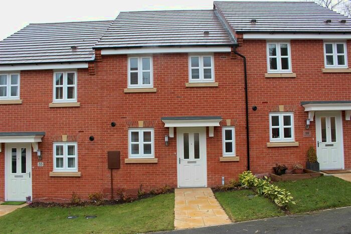 3 Bedroom Town House To Rent In Lodge Farm Chase, Ashbourne, DE6