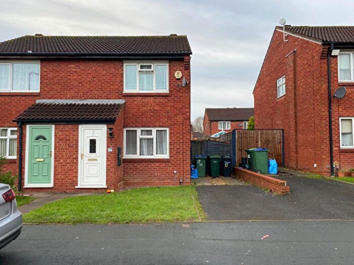 2 Bedroom Semi-Detached House To Rent In Carnegie Avenue, Tipton, West Midlands, DY4