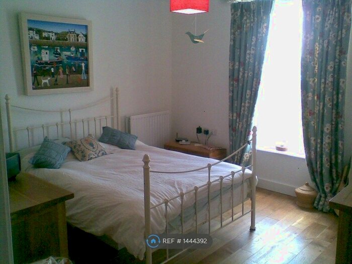 1 Bedroom Flat To Rent In Tarves Way, London, SE10