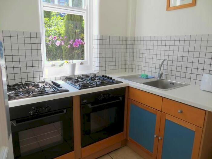 Studio To Rent In Fulham Palace Road, Hammersmith, London, W6