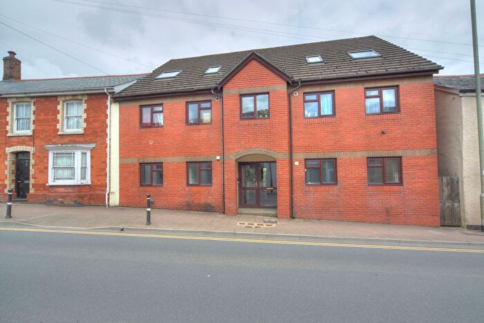 1 Bedroom Flat To Rent In Falcon Court, South Molton, EX36