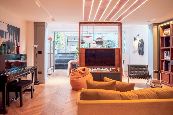 5 Bedroom Town House To Rent In Vicarage Gate, London, W8