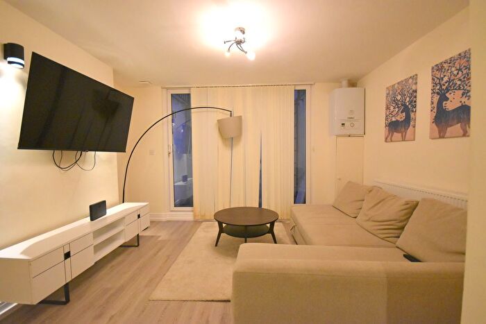 1 Bedroom Flat To Rent In Sutherland Avenue, London, W9