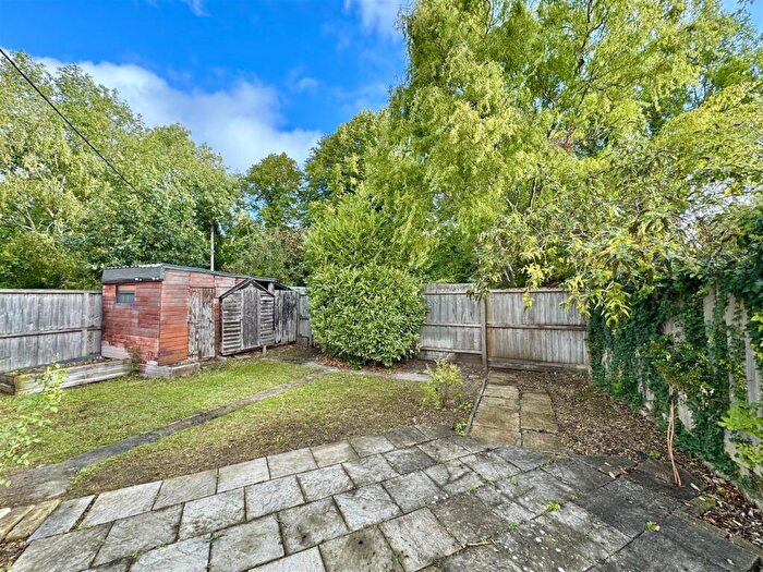 3 Bedroom Maisonette For Sale In Cirencester Town, GL7