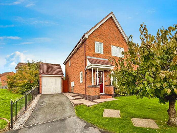 3 Bedroom Semi Detached House For Sale In Springwood Farm Road, Midway, DE11
