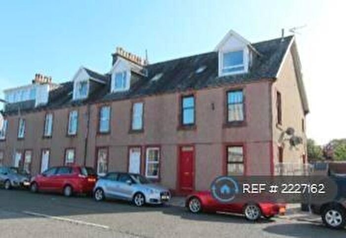 2 Bedroom Flat To Rent In Glenfinlas Street, Helensburgh, G84