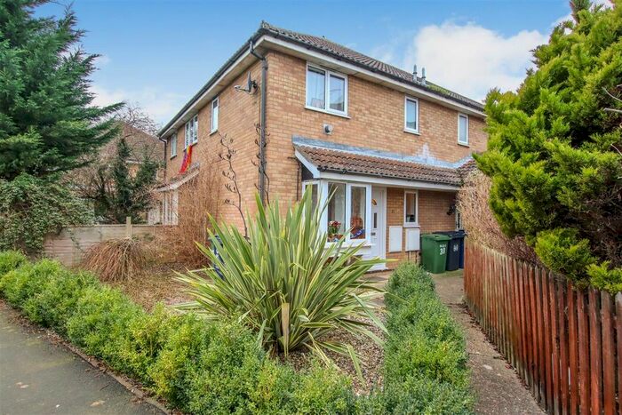 1 Bedroom Detached House To Rent In Bure Close, St. Ives, Huntingdon PE27