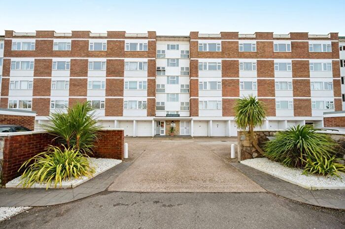 3 Bedroom Flat For Sale In Ward Court, Hayling Island, Hampshire, PO11