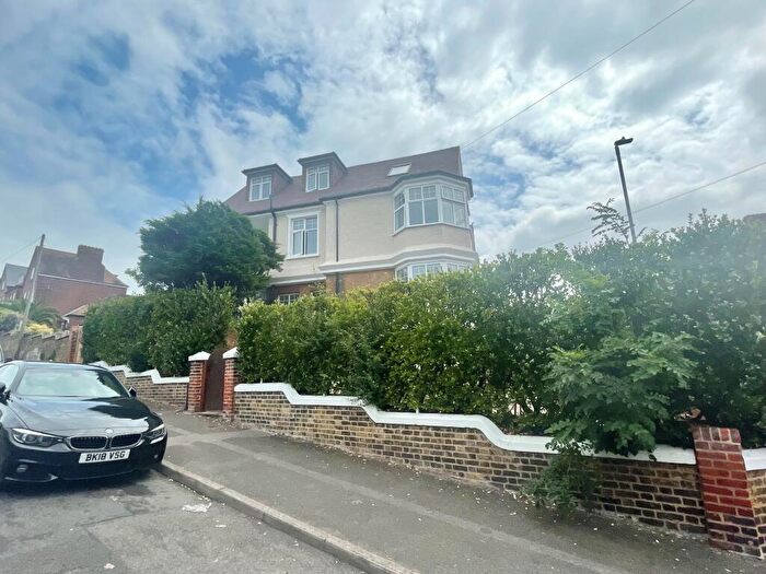 2 Bedroom Flat To Rent In Approach Road, Margate, CT9