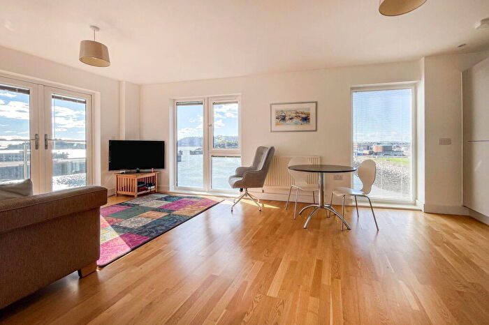 2 Bedroom Apartment For Sale In Fin Street, Millbay, Plymouth, PL1