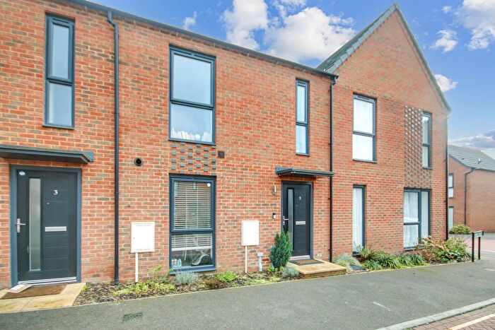 3 Bedroom Terraced House For Sale In Arnold Place, Copthorne, RH10