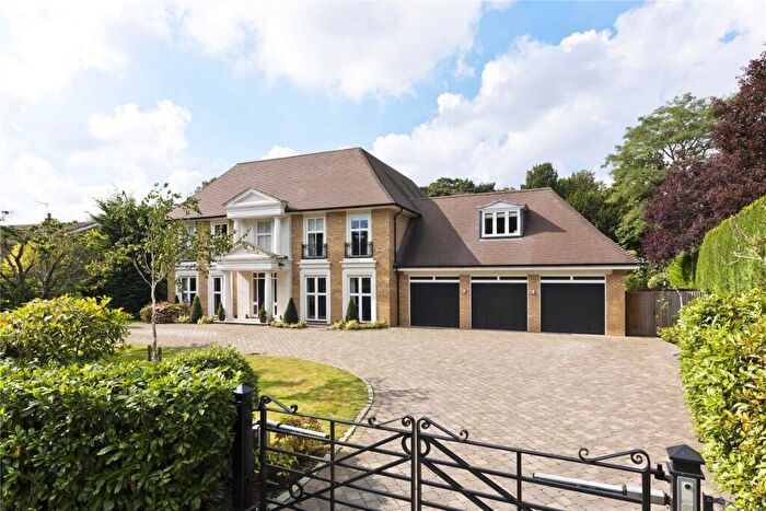 5 Bedroom Detached House To Rent In Onslow Road, Hersham, Walton On Thames, KT12