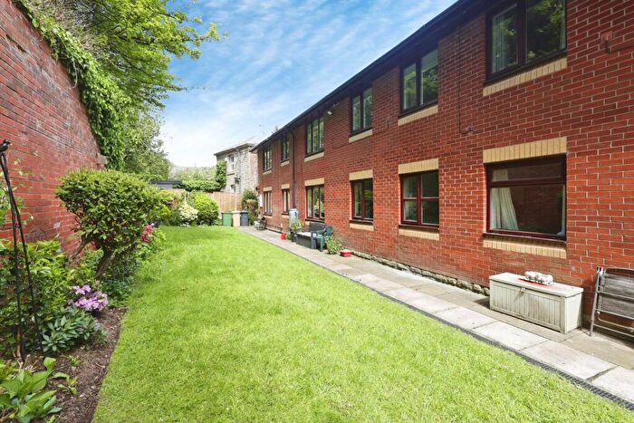 2 Bedroom Retirement Property For Sale In Sharples Hall Drive, Bolton, BL1