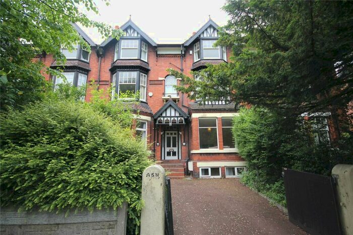 2 Bedroom Flat To Rent In Lapwing Lane, West Didsbury, Manchester, M20