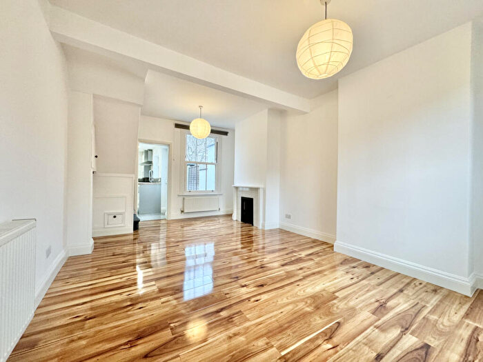 2 Bedroom Terraced House To Rent In Moselle Avenue, N22