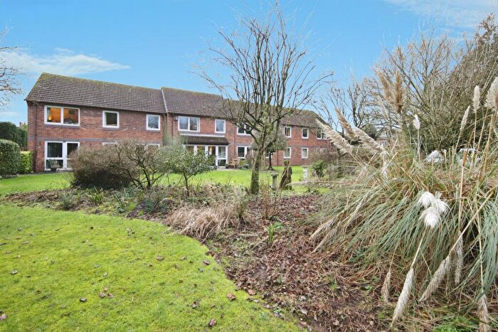 2 Bedroom Apartment For Sale In Kenilworth Road, Balsall Common, CV7
