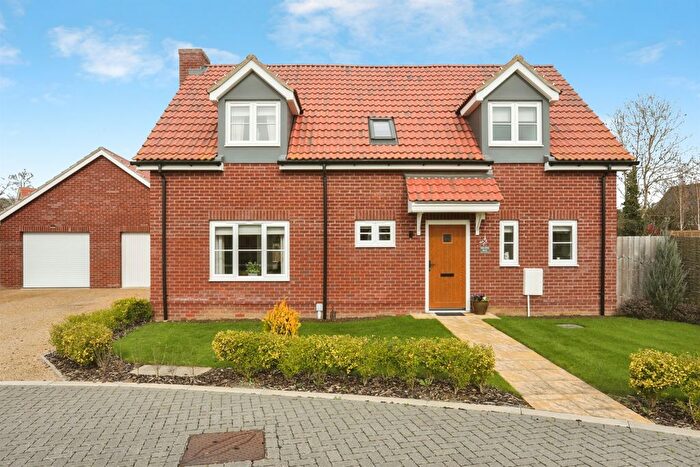 3 Bedroom Detached House For Sale In Platinum Drive, Badwell Ash, Bury St. Edmunds, IP31