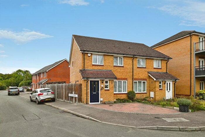 3 Bedroom Semi Detached House For Sale In Ragstone Fields, Boughton Monchelsea, Maidstone, ME17