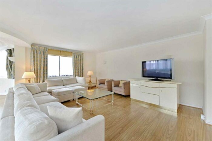 3 Bedroom Flat To Rent In Queens Terrace, St John's Wood, NW8