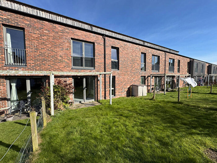 2 Bedroom Apartment To Rent In Lang Rigg, Edinburgh, EH30