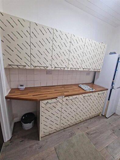 4 Bedroom Terraced House To Rent In Heeley Road, Selly Oak, Birmingham, B29